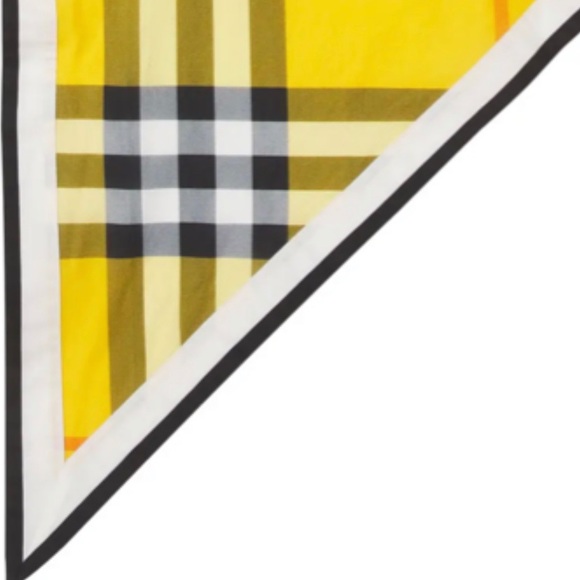 SOLD⛔️Authentic BURBERRY 100% Cotton vintage checkers triangle scarf - Picture 7 of 14